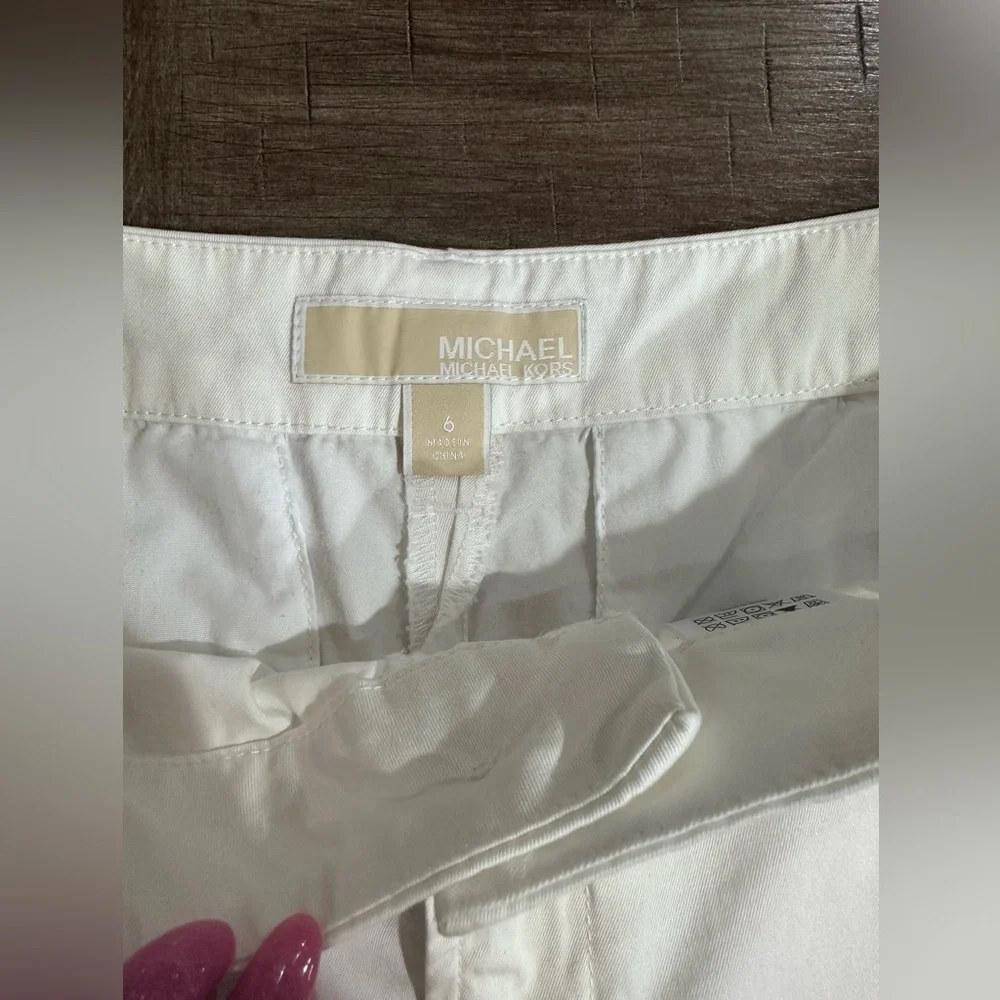 Michael Michael Kors White Rolled Cuffed Shorts size 6 - Picture 3 of 14